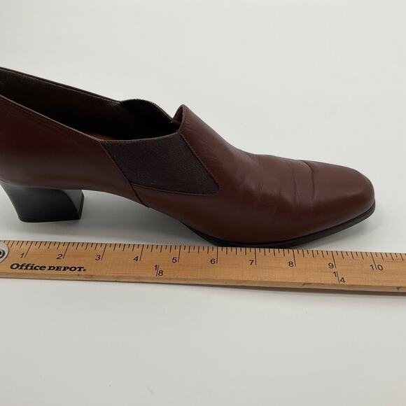 Women’s Burgundy Leather Slip‑On Low Block Heel Size 9 Office Shoe Easy Spirit - Picture 10 of 11
